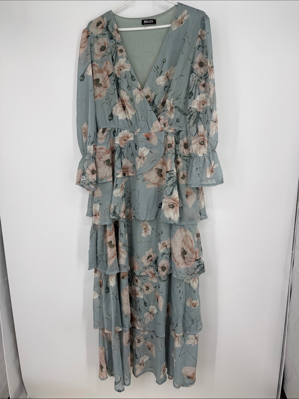 Sage Green Floral boho tiered maxi dress with v neck size Large